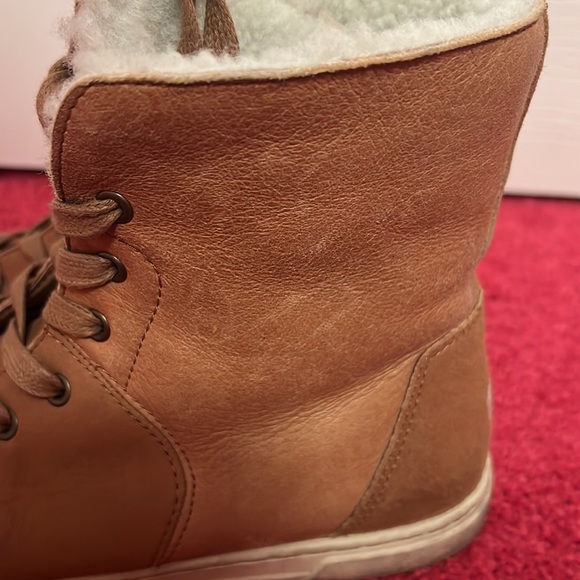 Ugg Sneakers - Picture 4 of 6